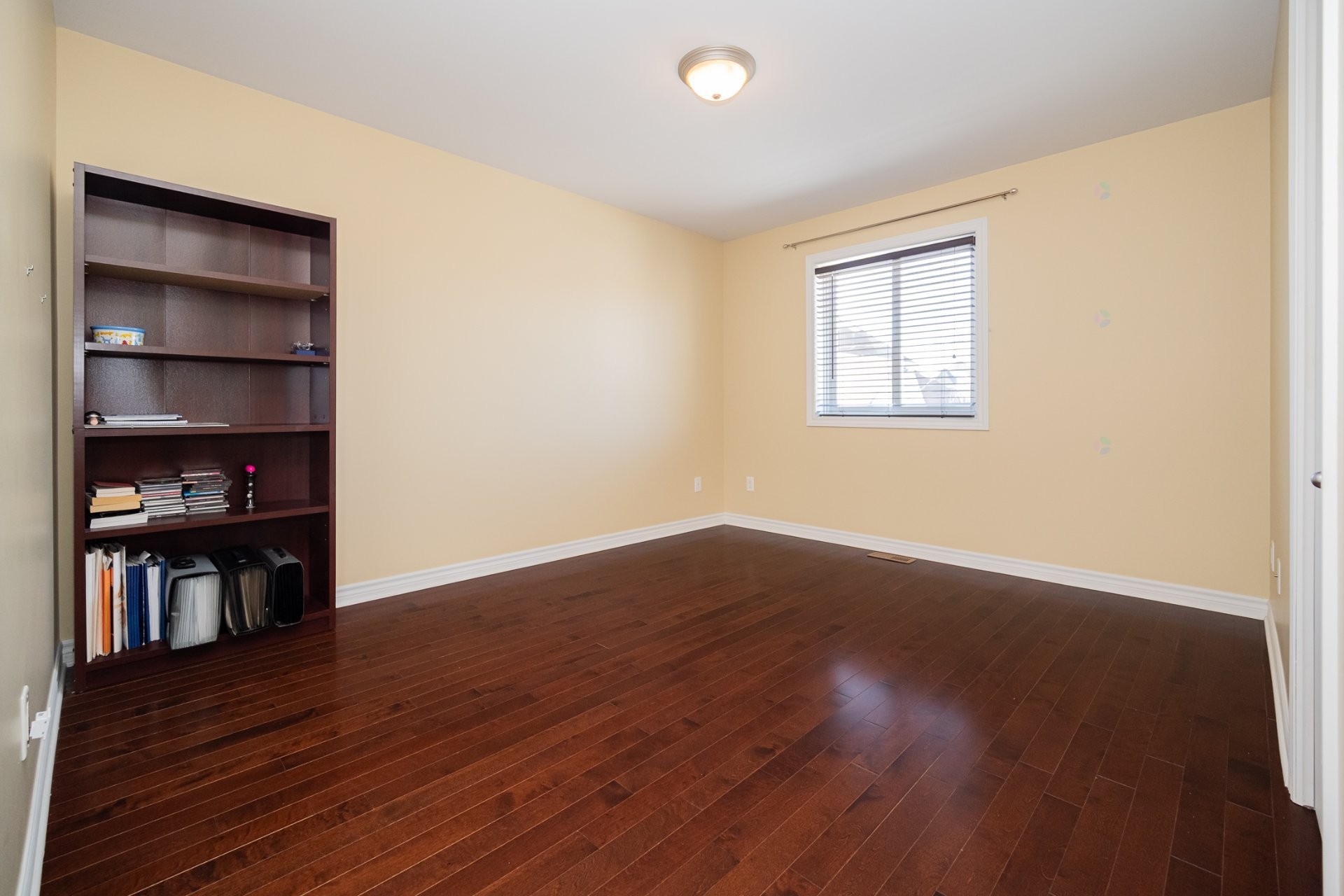 









4665


Rue Gaston-Chapleau

,
Laval (Chomedey),




QC
H7W0B5

