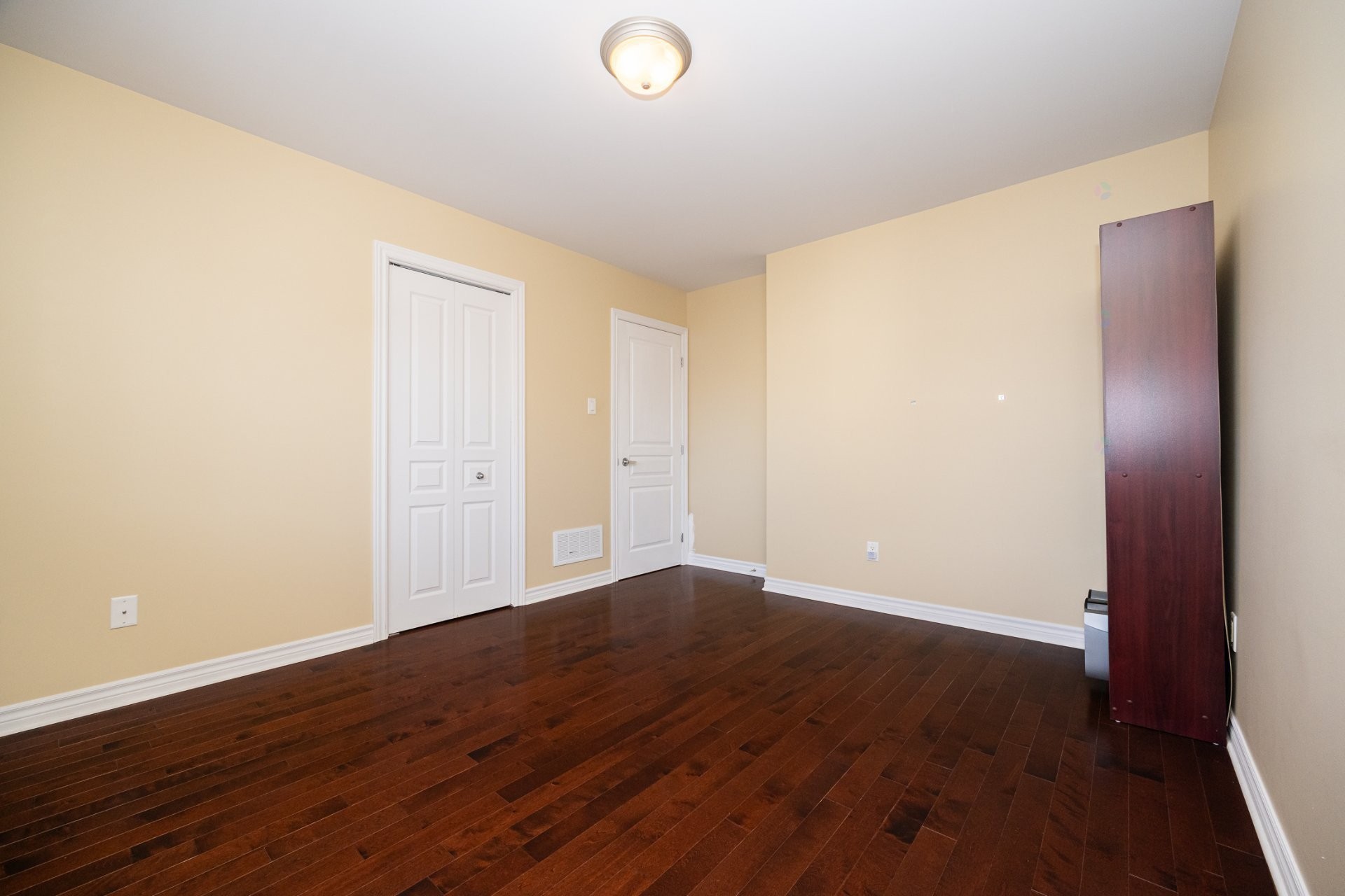 









4665


Rue Gaston-Chapleau

,
Laval (Chomedey),




QC
H7W0B5

