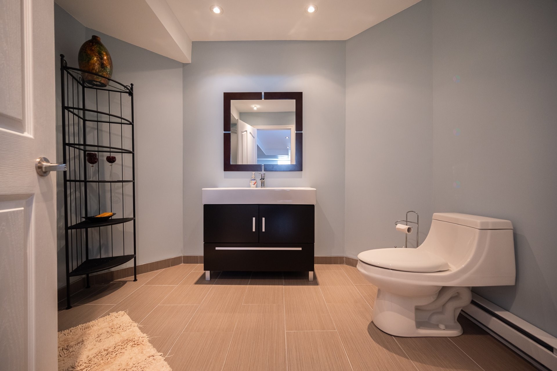 









4665


Rue Gaston-Chapleau

,
Laval (Chomedey),




QC
H7W0B5

