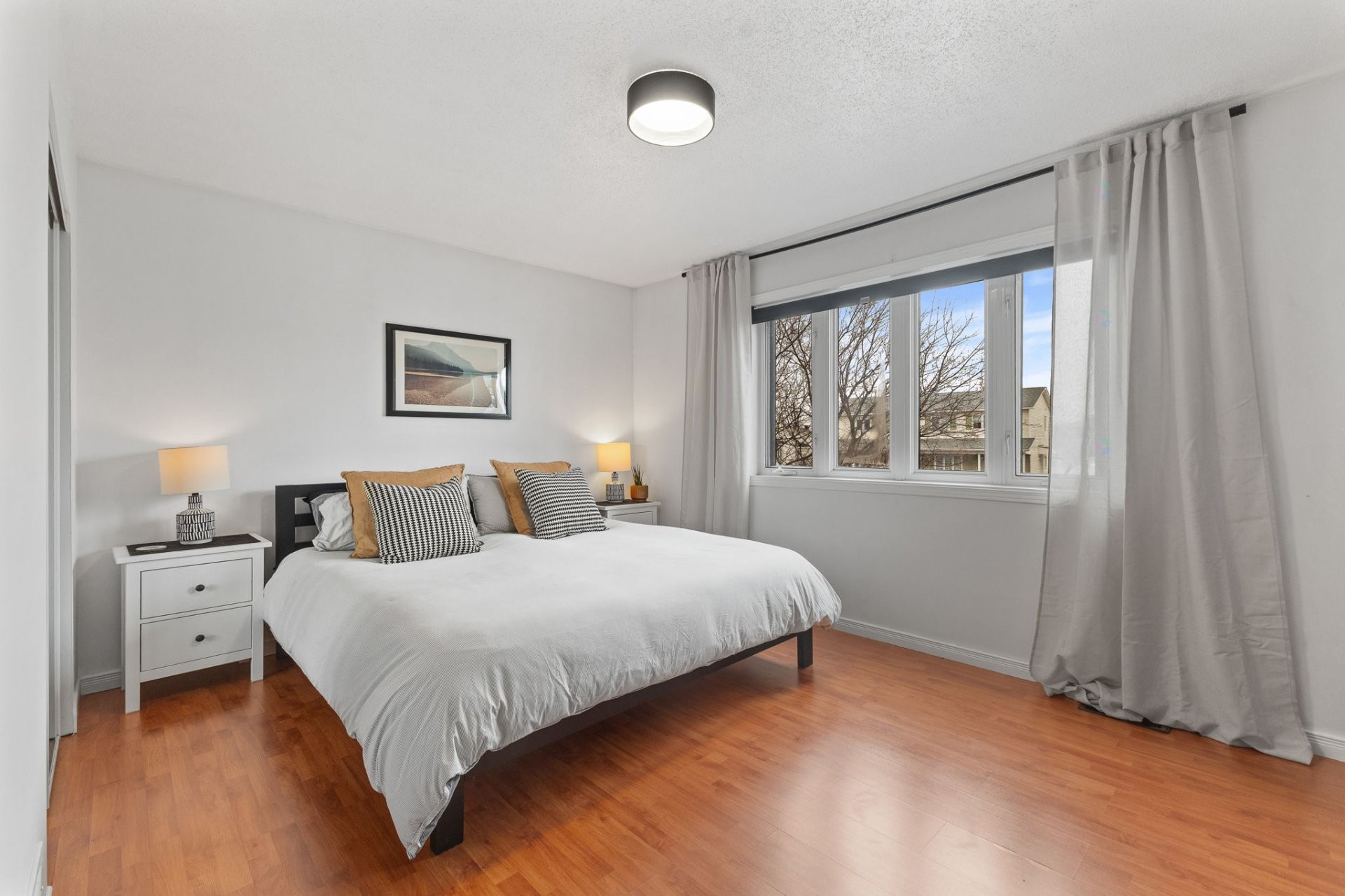 









526


Rue Davidson E.

,
Gatineau (Gatineau),




QC
J8R2V8


