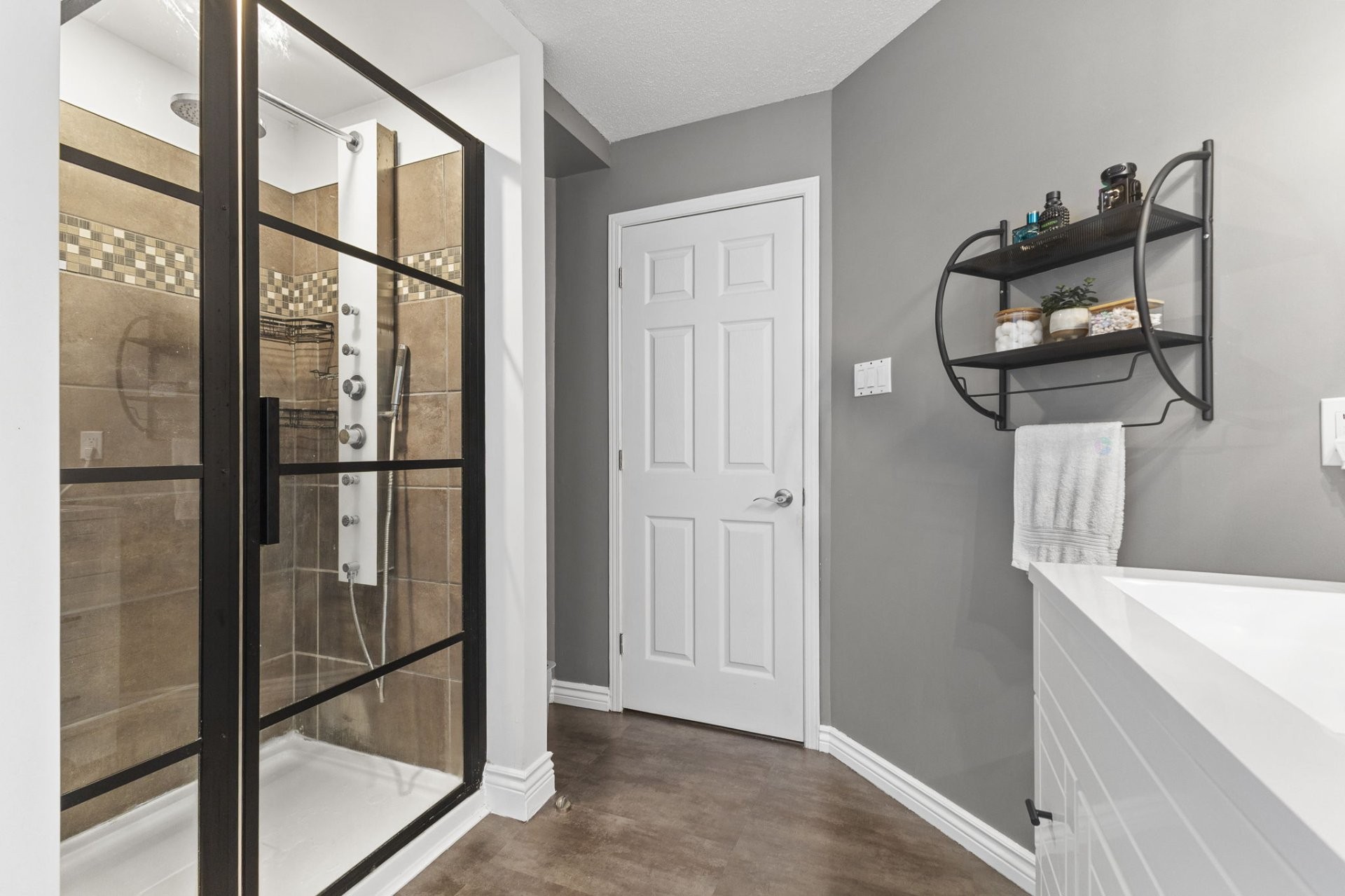 









526


Rue Davidson E.

,
Gatineau (Gatineau),




QC
J8R2V8

