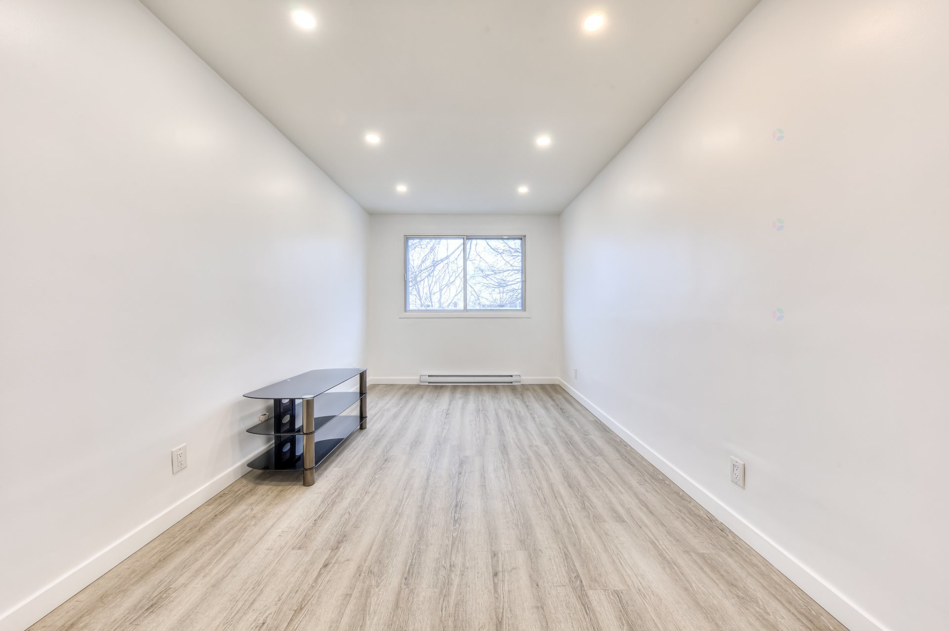 









150


18e Avenue

, 12,
Montréal (Lachine),




QC
H8S3P7

