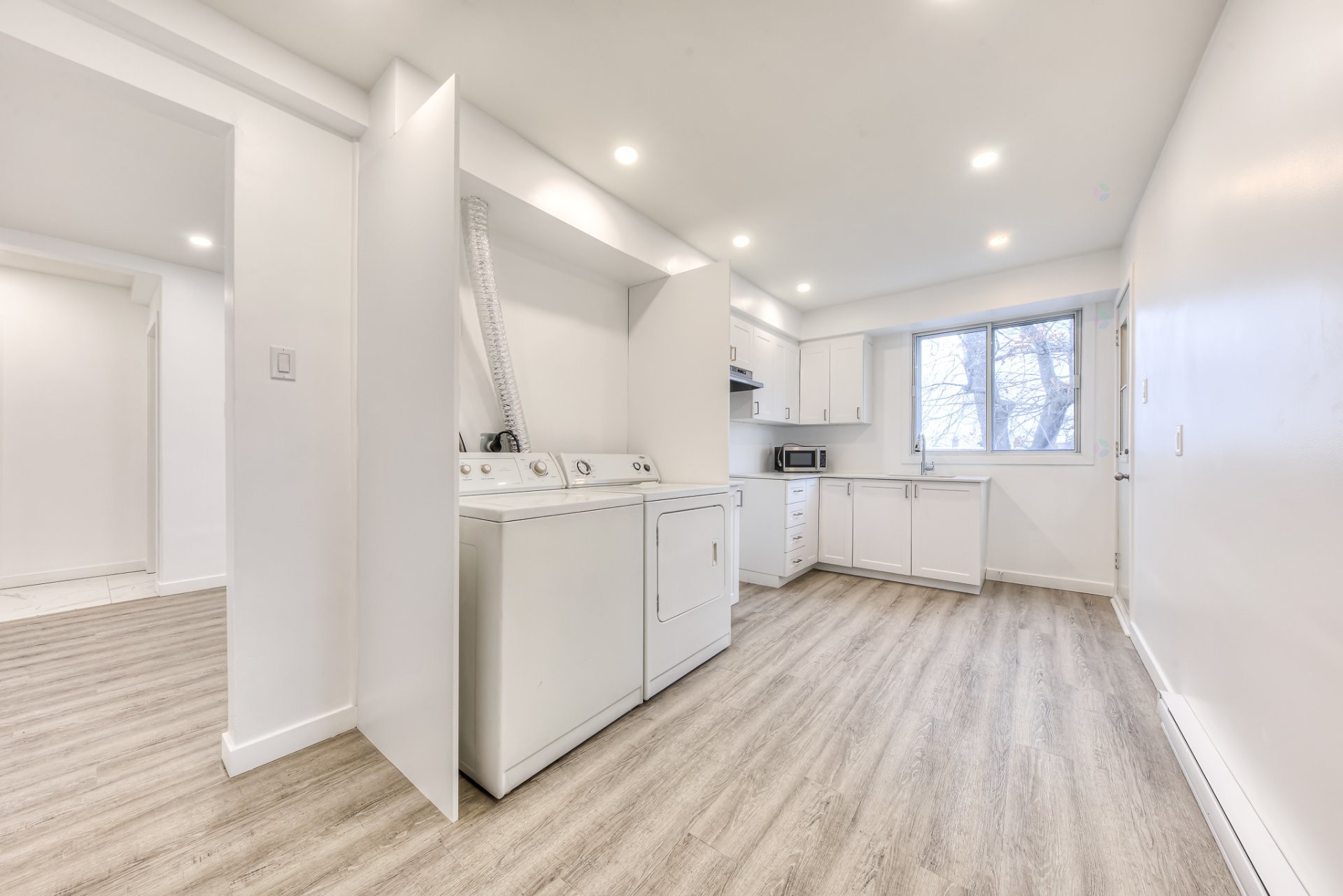 









150


18e Avenue

, 12,
Montréal (Lachine),




QC
H8S3P7

