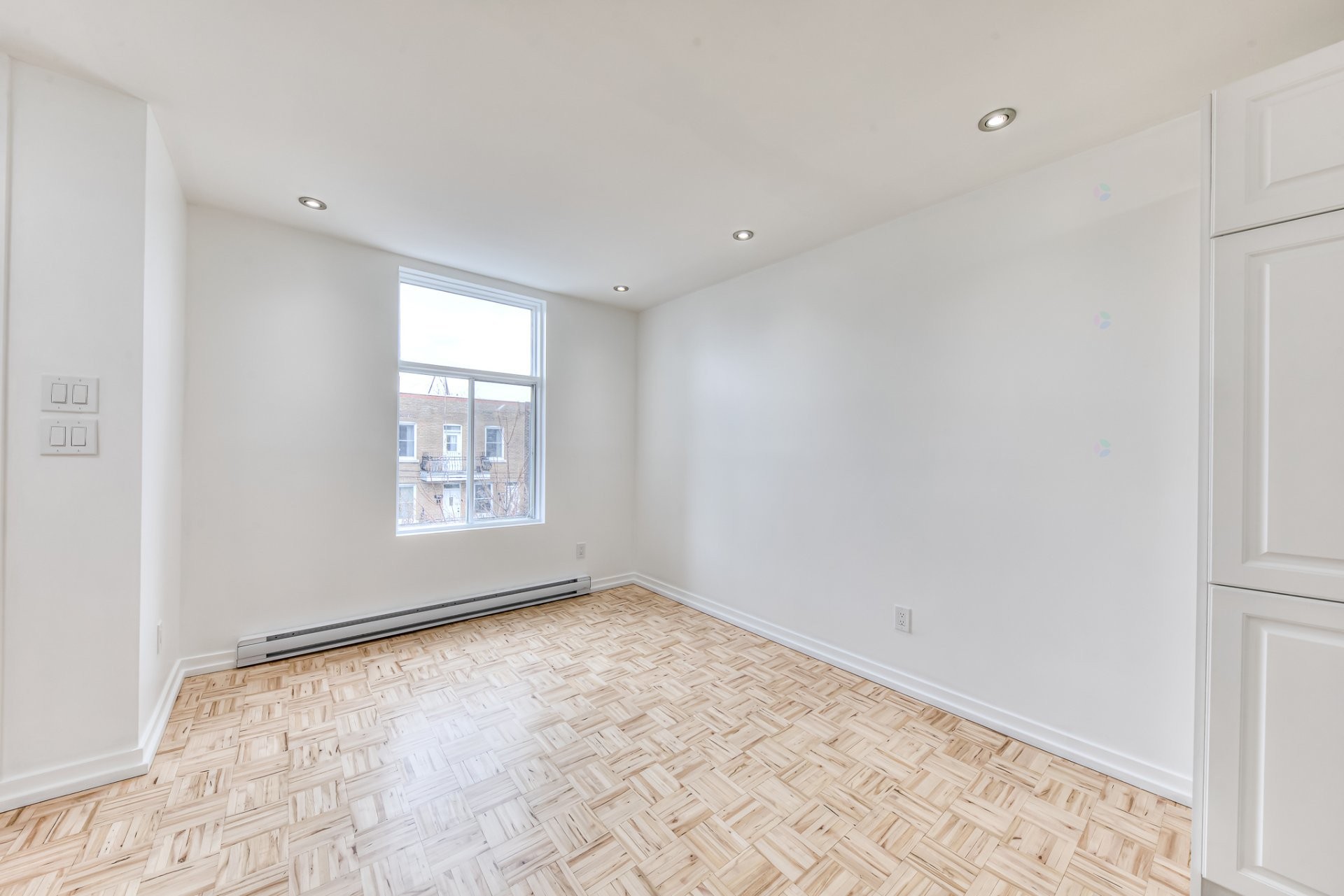 









389


3e Avenue

,
Montréal (Verdun/Île-des-Soeurs),




QC
H4G2X3

