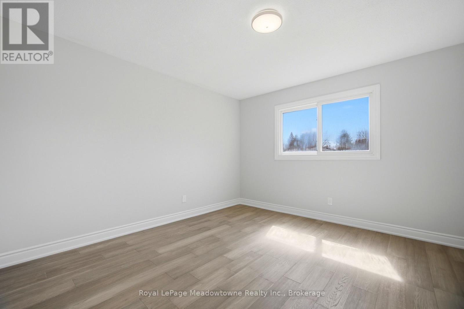 












680 RAGLAN STREET

,
Minto,




Ontario
N0G2P0

