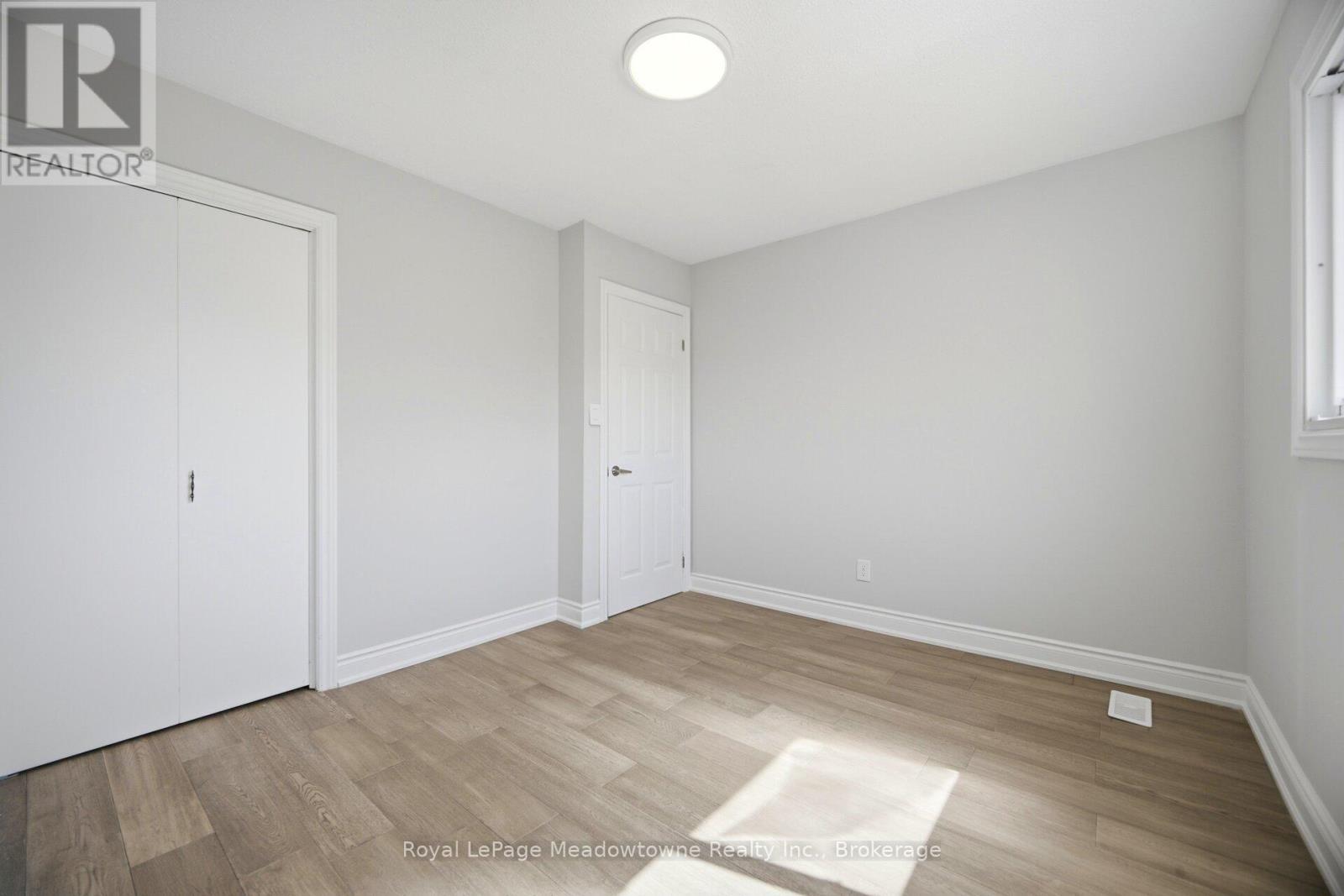 












680 RAGLAN STREET

,
Minto,




Ontario
N0G2P0

