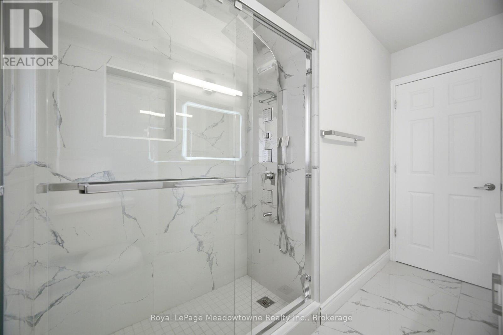 












680 RAGLAN STREET

,
Minto,




Ontario
N0G2P0

