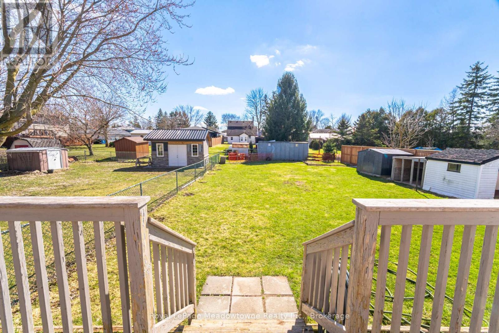 












680 RAGLAN STREET

,
Minto,




Ontario
N0G2P0

