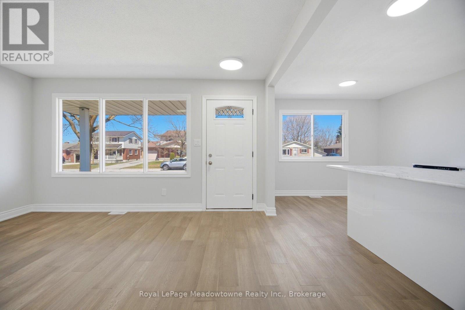 












680 RAGLAN STREET

,
Minto,




Ontario
N0G2P0

