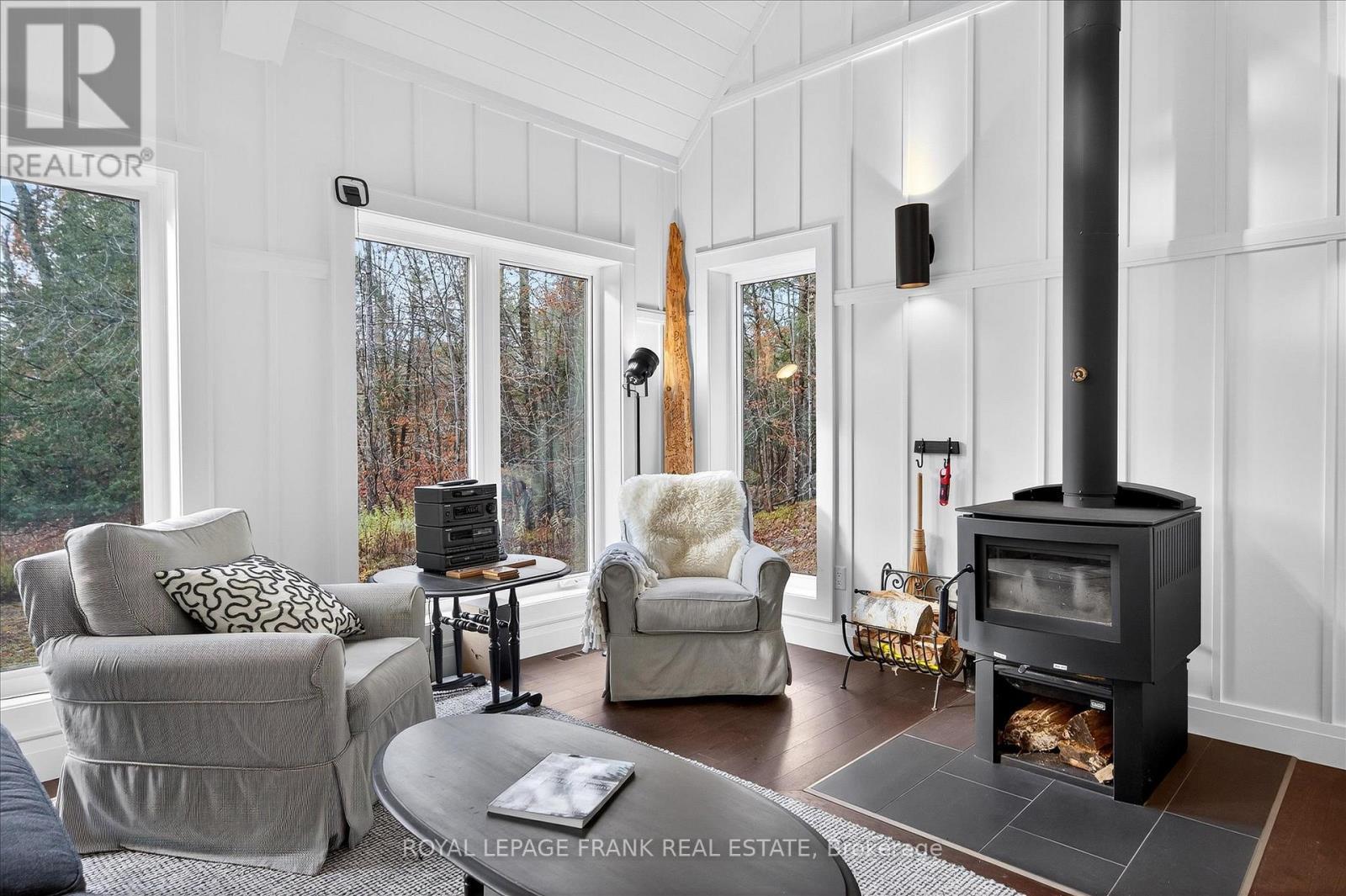 












299 FIRE ROUTE 10A

,
North Kawartha,




Ontario
K0L3G0

