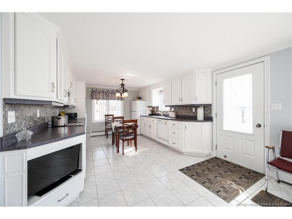 









917


Route 933

,
Haute-Aboujagane,




NB
E4P 5R1

