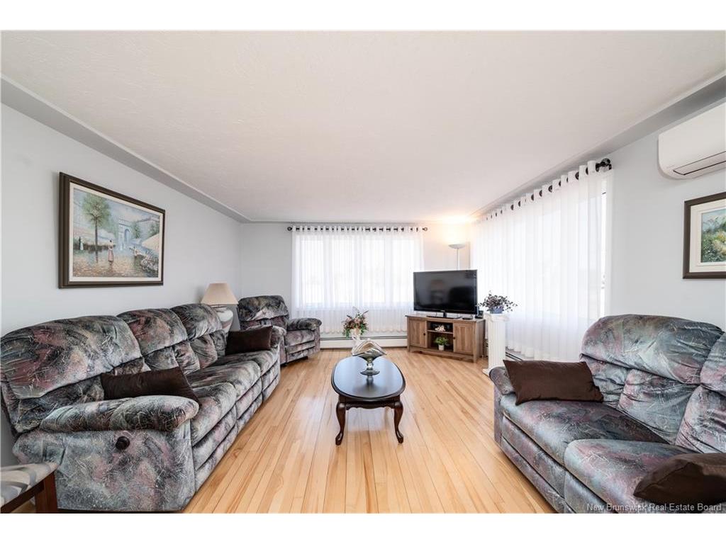 









917


Route 933

,
Haute-Aboujagane,




NB
E4P 5R1

