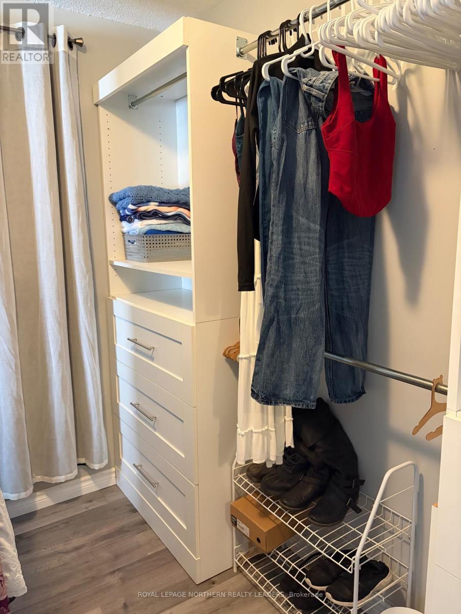 












429 ANN AVENUE

,
Timmins (TM - TNW - Algonquin to Jubilee),




Ontario
P4N4V3

