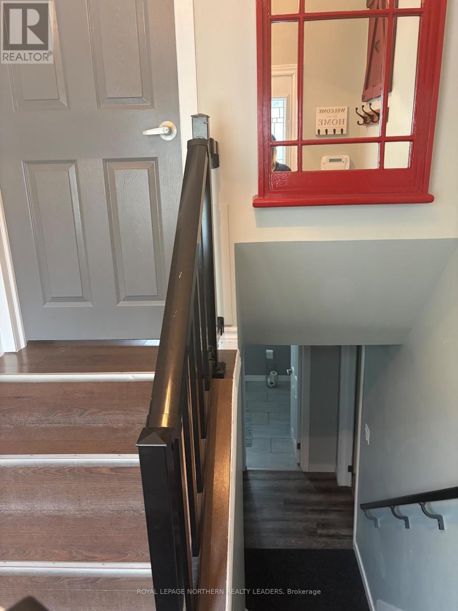 












429 ANN AVENUE

,
Timmins (TM - TNW - Algonquin to Jubilee),




Ontario
P4N4V3

