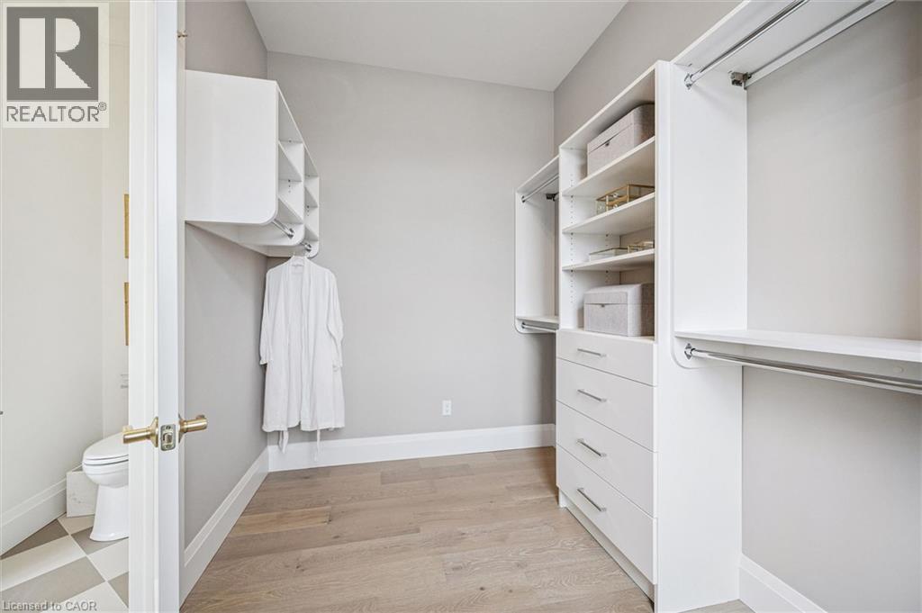 












24 DAVID Street

,
Ingersoll,




Ontario
N5C4E5

