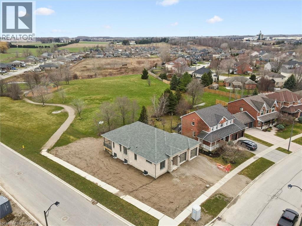 












24 DAVID Street

,
Ingersoll,




Ontario
N5C4E5

