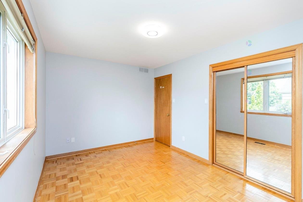 









28


Rue de la Caravelle

,
Kirkland,




QC
H9H4Z5

