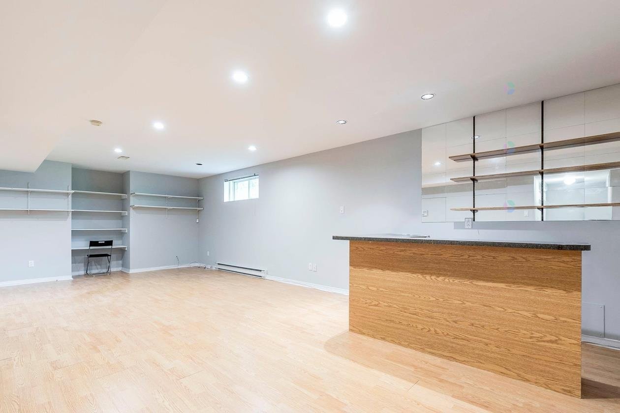 









28


Rue de la Caravelle

,
Kirkland,




QC
H9H4Z5

