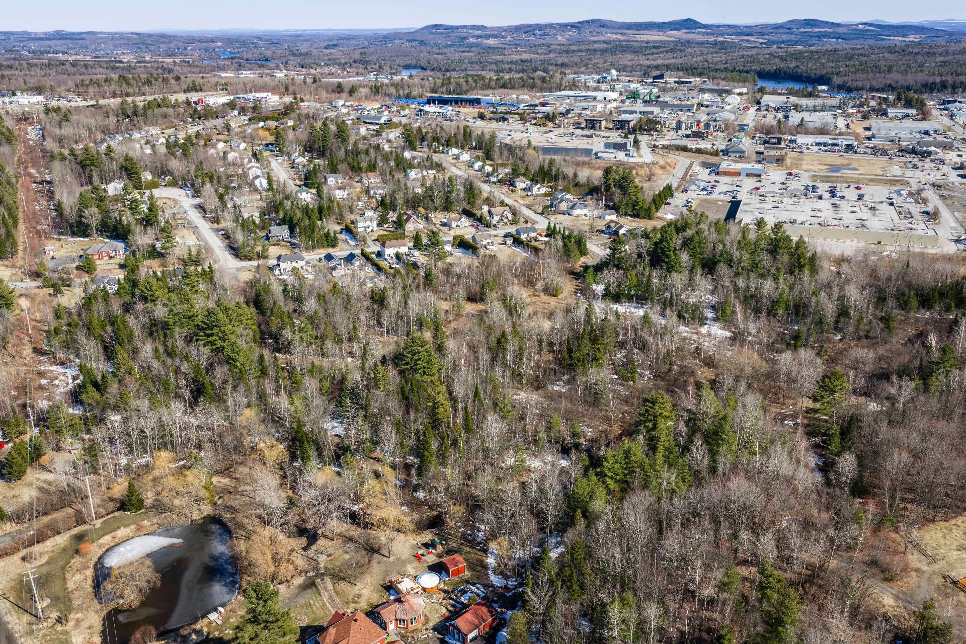 












Rue des Boisés

,
Magog,







QC
J1X6C3

