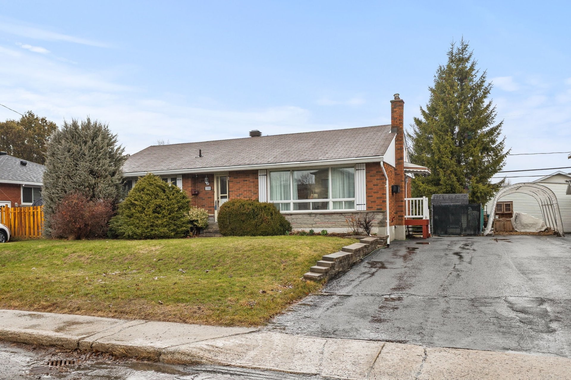 









399


Rue de Pointe-Gatineau

,
Gatineau (Gatineau),




QC
J8T2B9

