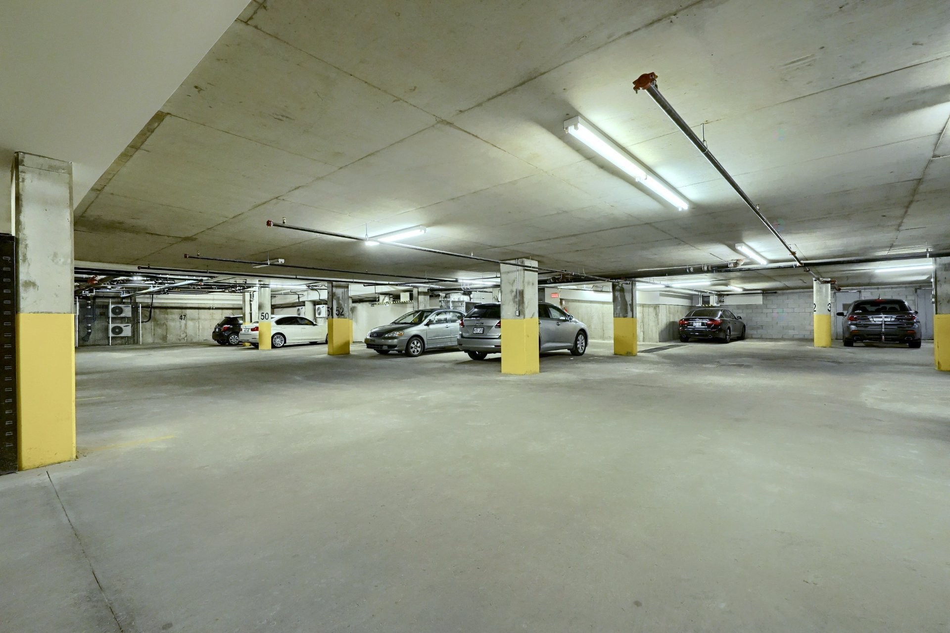









375


Boul. Décarie

, 313,
Montréal (Saint-Laurent),




QC
H4L0B4

