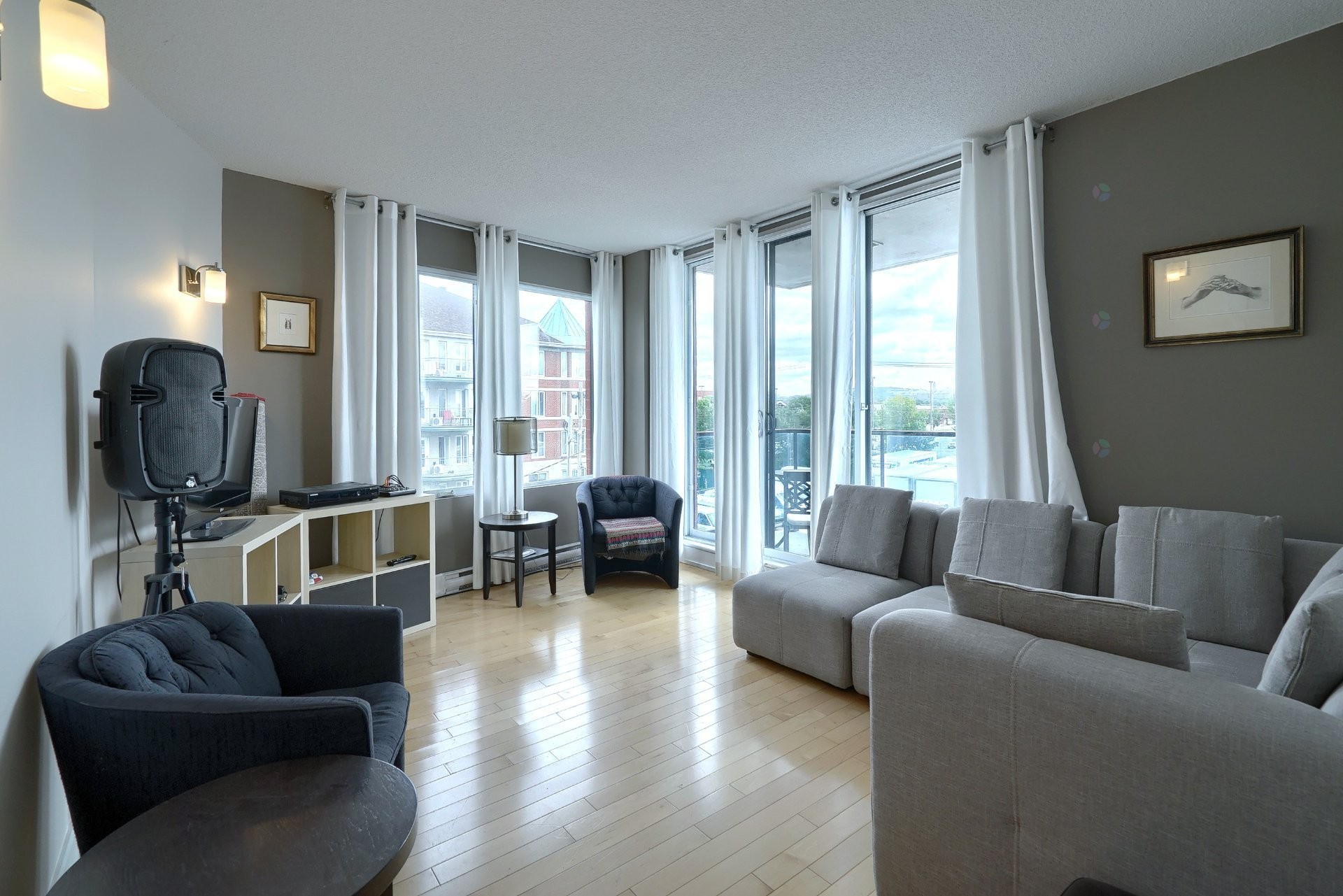 









375


Boul. Décarie

, 313,
Montréal (Saint-Laurent),




QC
H4L0B4

