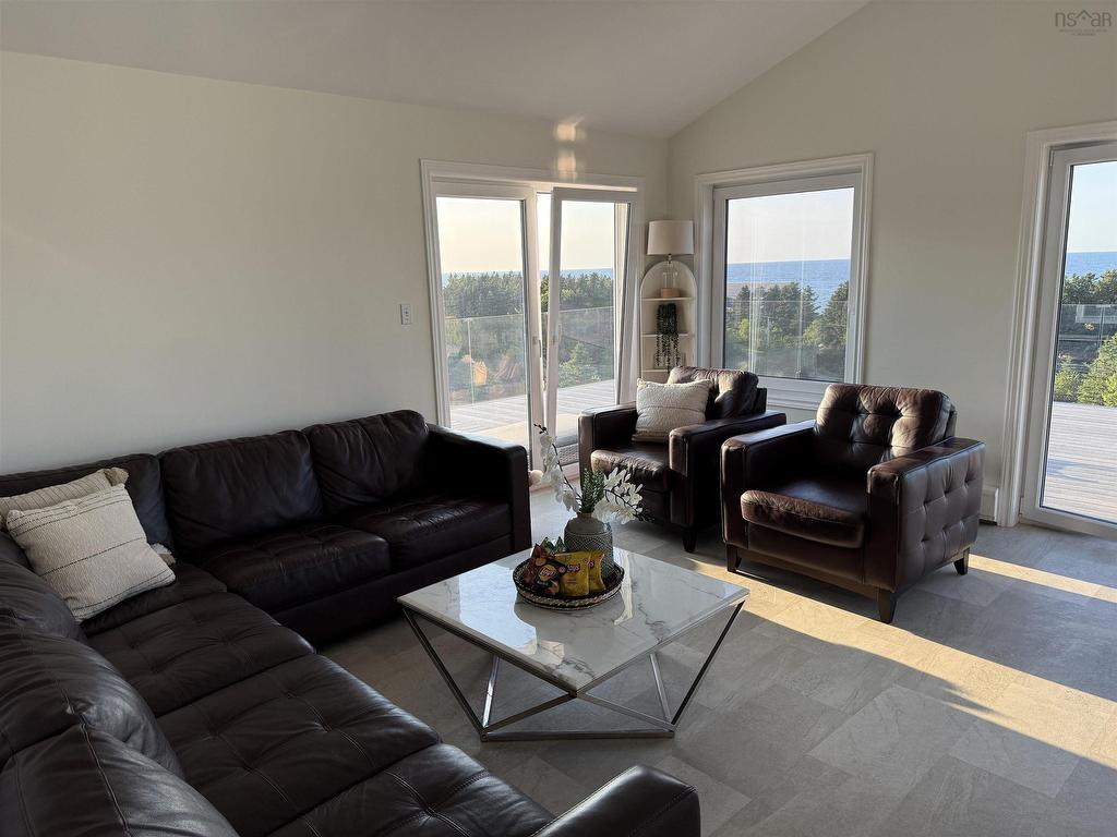 












161 Harbour Heights Road

,
Broad Cove Banks,




NS
B0E 1N0

