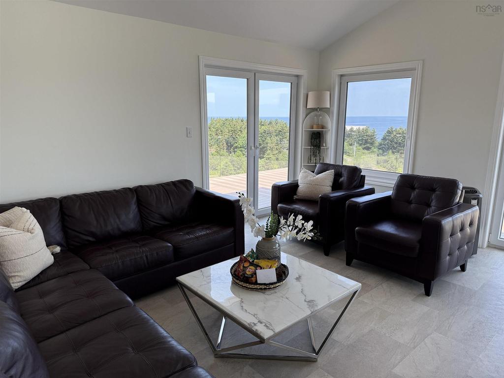 












161 Harbour Heights Road

,
Broad Cove Banks,




NS
B0E 1N0

