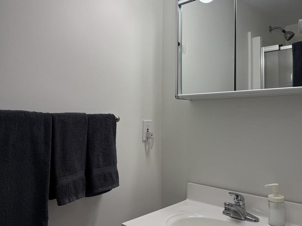 












161 Harbour Heights Road

,
Broad Cove Banks,




NS
B0E 1N0

