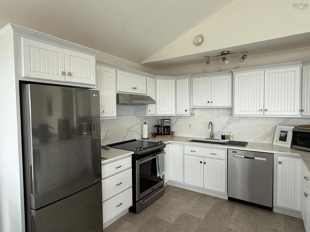 












161 Harbour Heights Road

,
Broad Cove Banks,




NS
B0E 1N0

