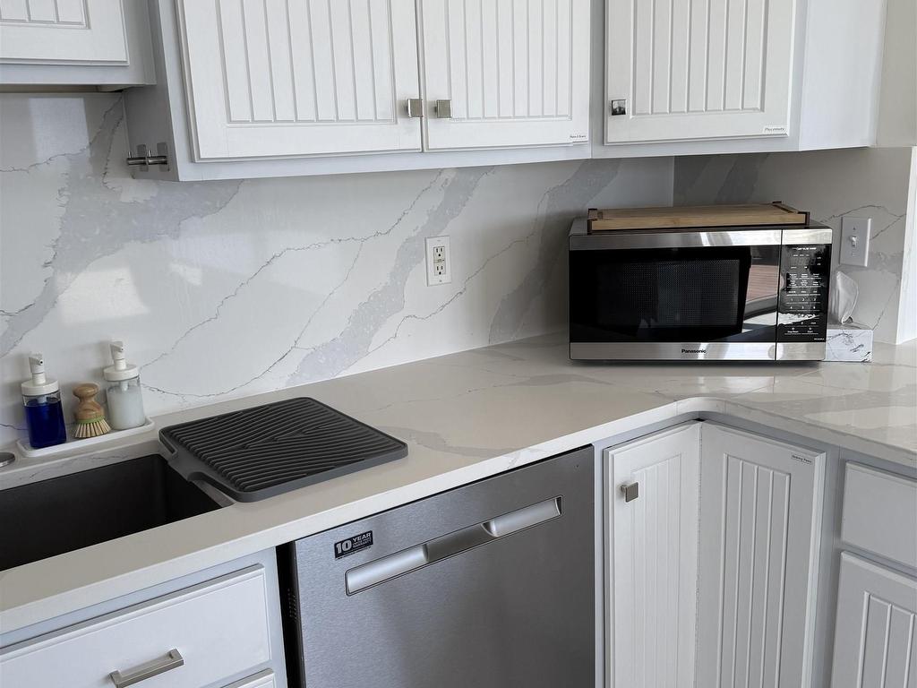 












161 Harbour Heights Road

,
Broad Cove Banks,




NS
B0E 1N0

