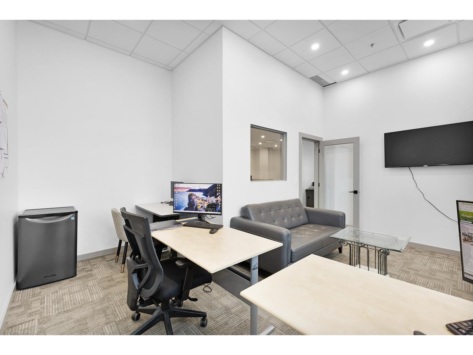 












318 15315 66 AVENUE

,
Surrey,




British Columbia
V3S2A2

