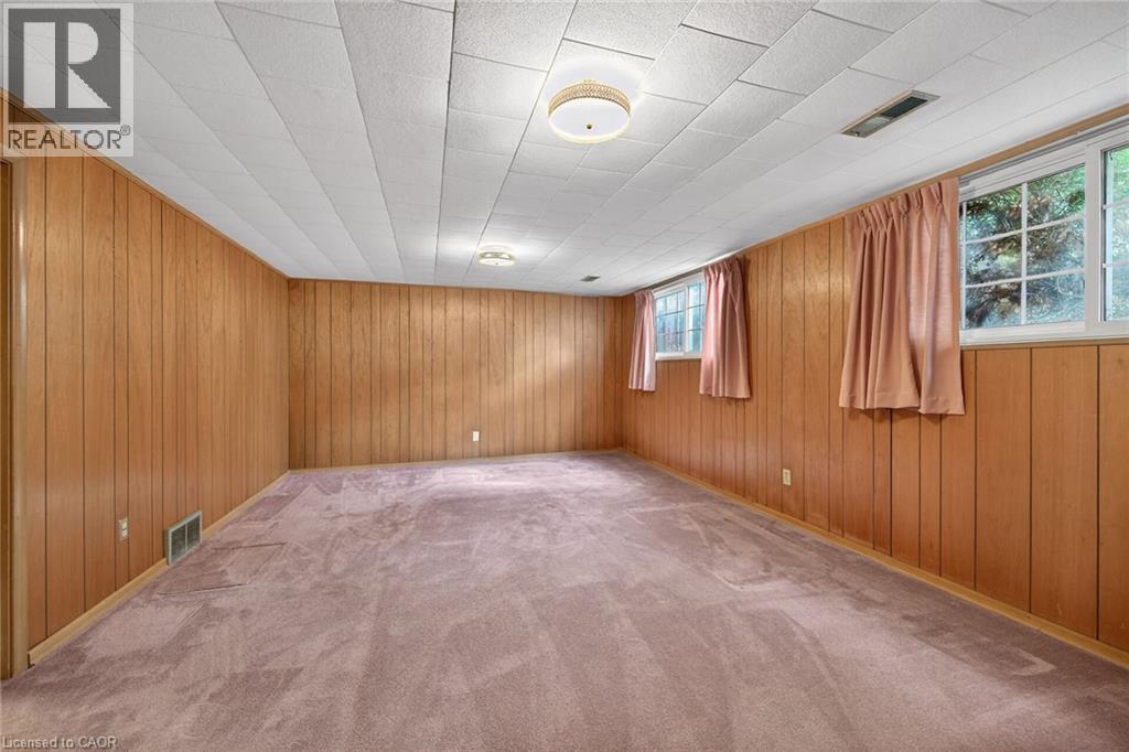 












4 SAN MARCO Street

,
Hamilton,




Ontario
L9C5M7

