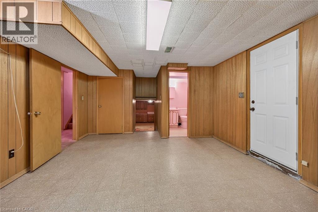












4 SAN MARCO Street

,
Hamilton,




Ontario
L9C5M7

