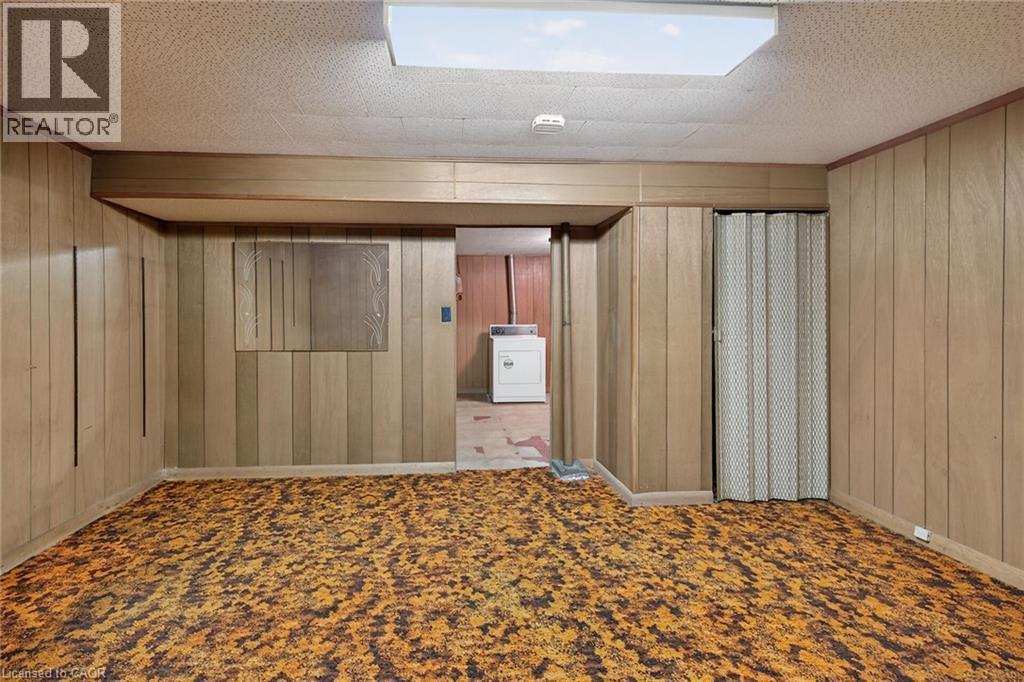












4 SAN MARCO Street

,
Hamilton,




Ontario
L9C5M7

