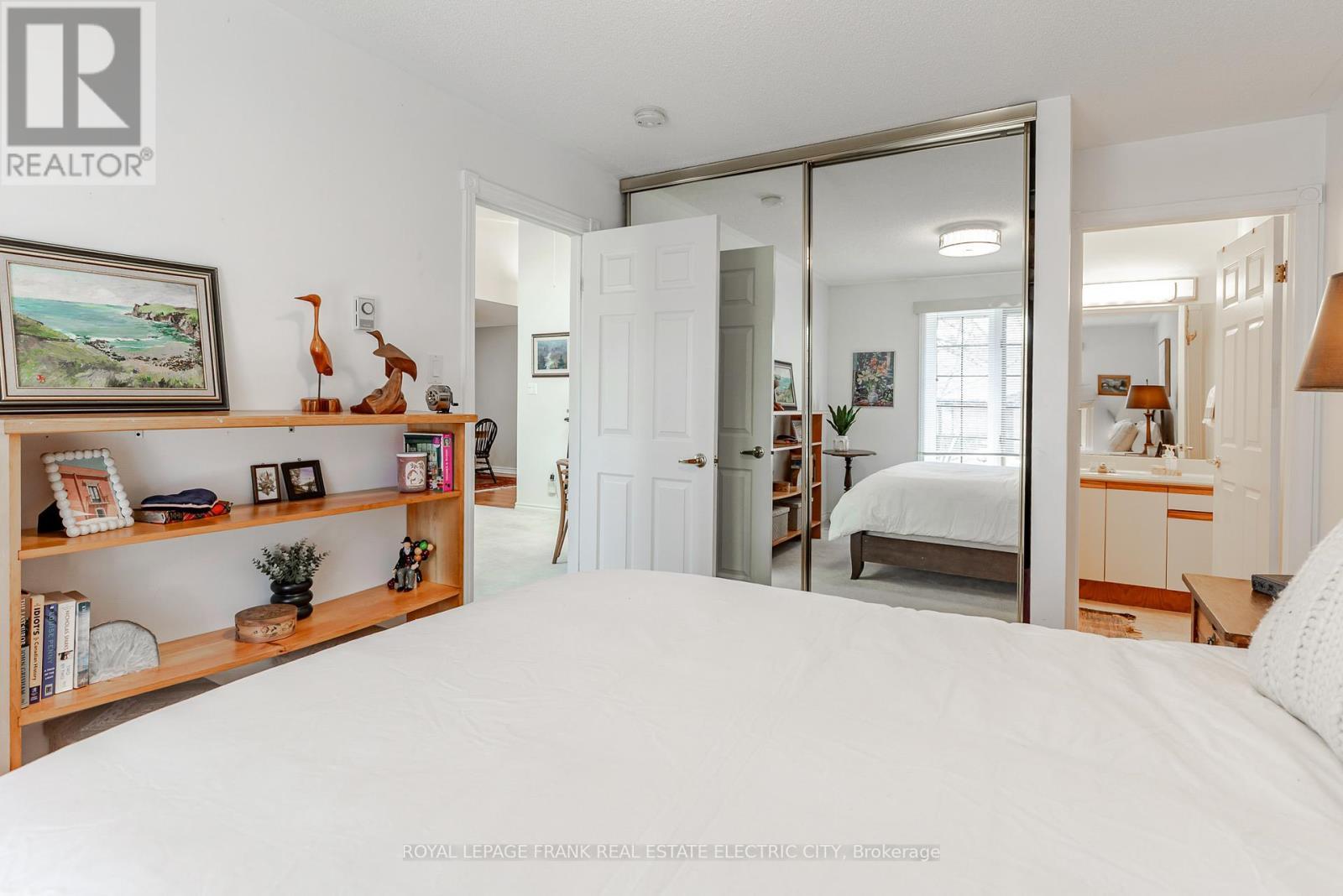 












6 - 685 WHITAKER STREET

,
Peterborough (Ashburnham Ward 4),




Ontario
K9H7K3

