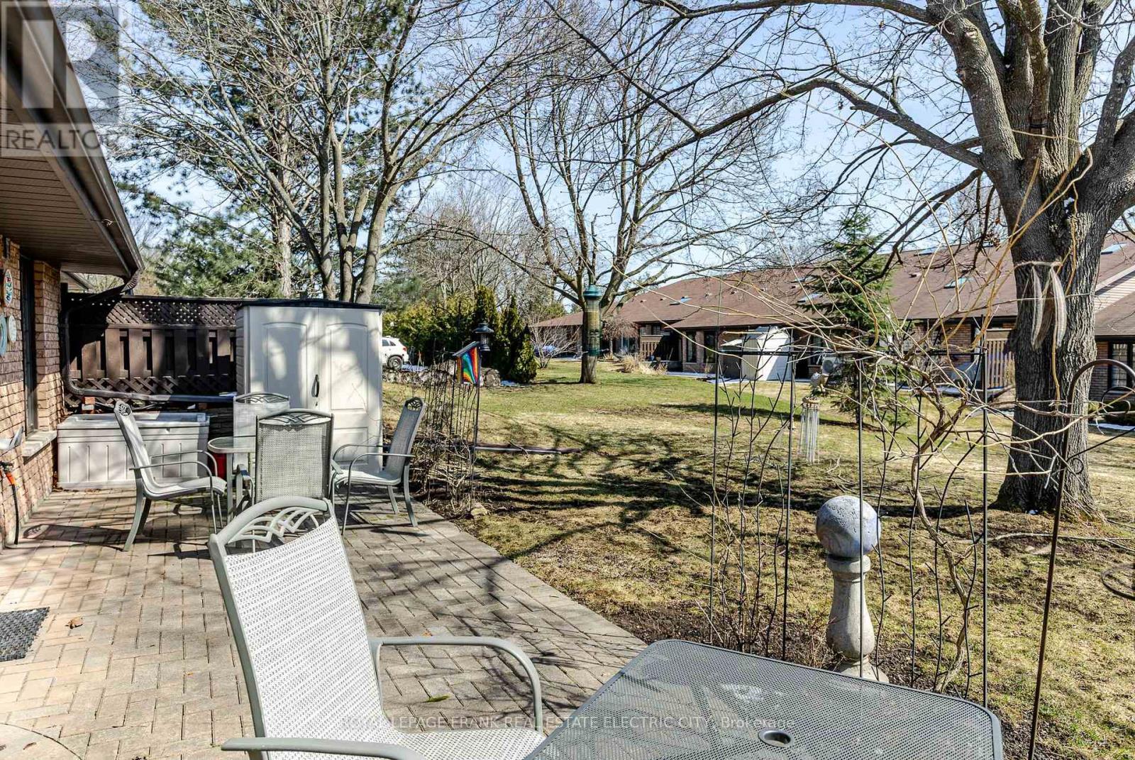 












6 - 685 WHITAKER STREET

,
Peterborough (Ashburnham Ward 4),




Ontario
K9H7K3

