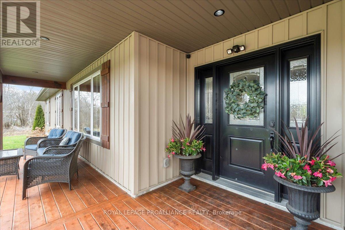 












264 GLEN MILLER ROAD

,
Quinte West (Sidney Ward),




Ontario
K8V5P8

