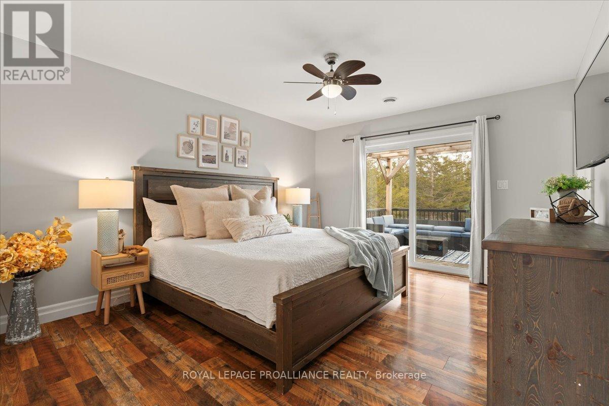 












264 GLEN MILLER ROAD

,
Quinte West (Sidney Ward),




Ontario
K8V5P8

