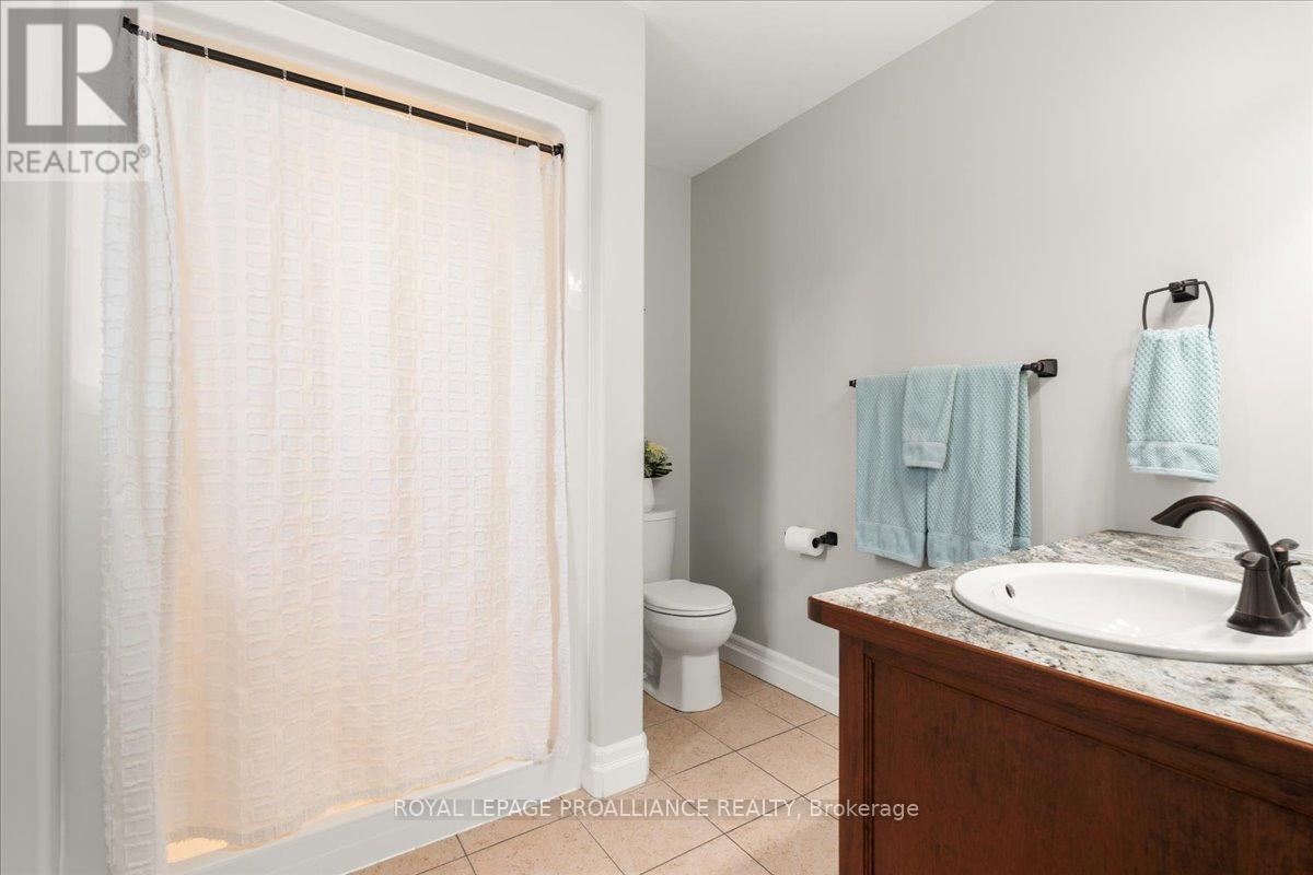 












264 GLEN MILLER ROAD

,
Quinte West (Sidney Ward),




Ontario
K8V5P8

