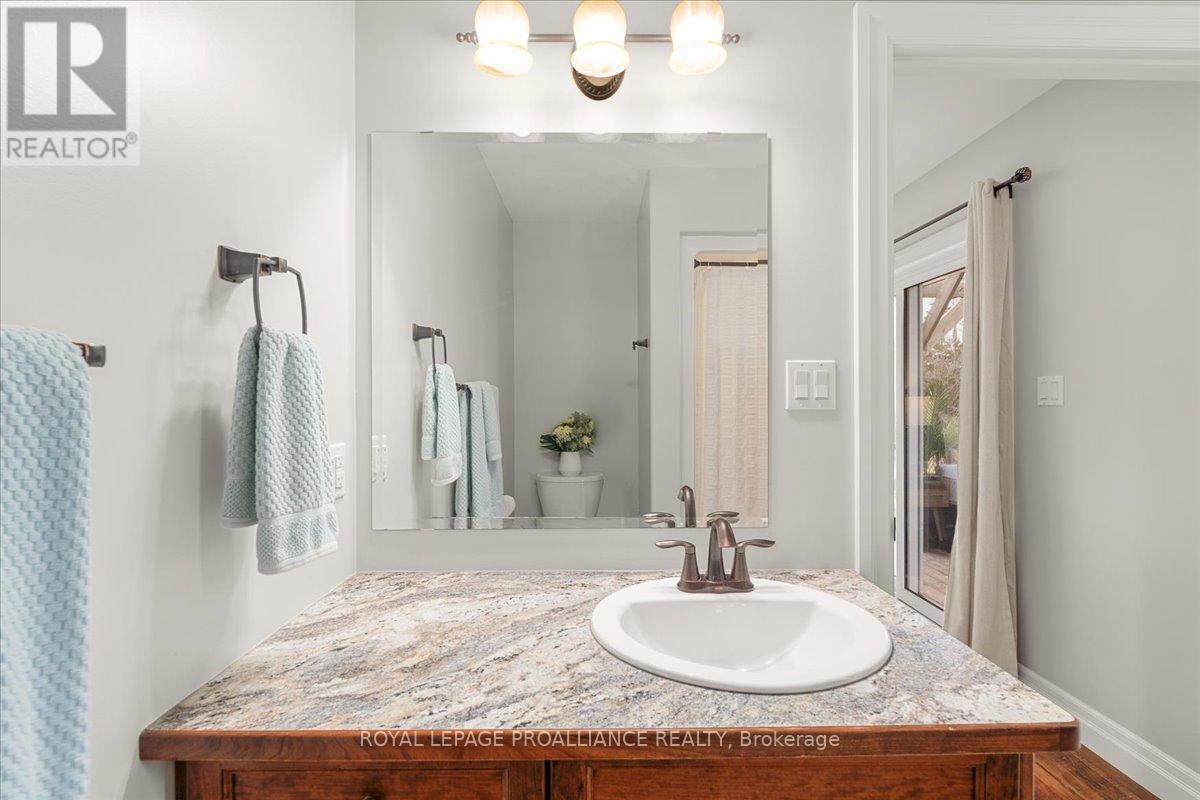 












264 GLEN MILLER ROAD

,
Quinte West (Sidney Ward),




Ontario
K8V5P8

