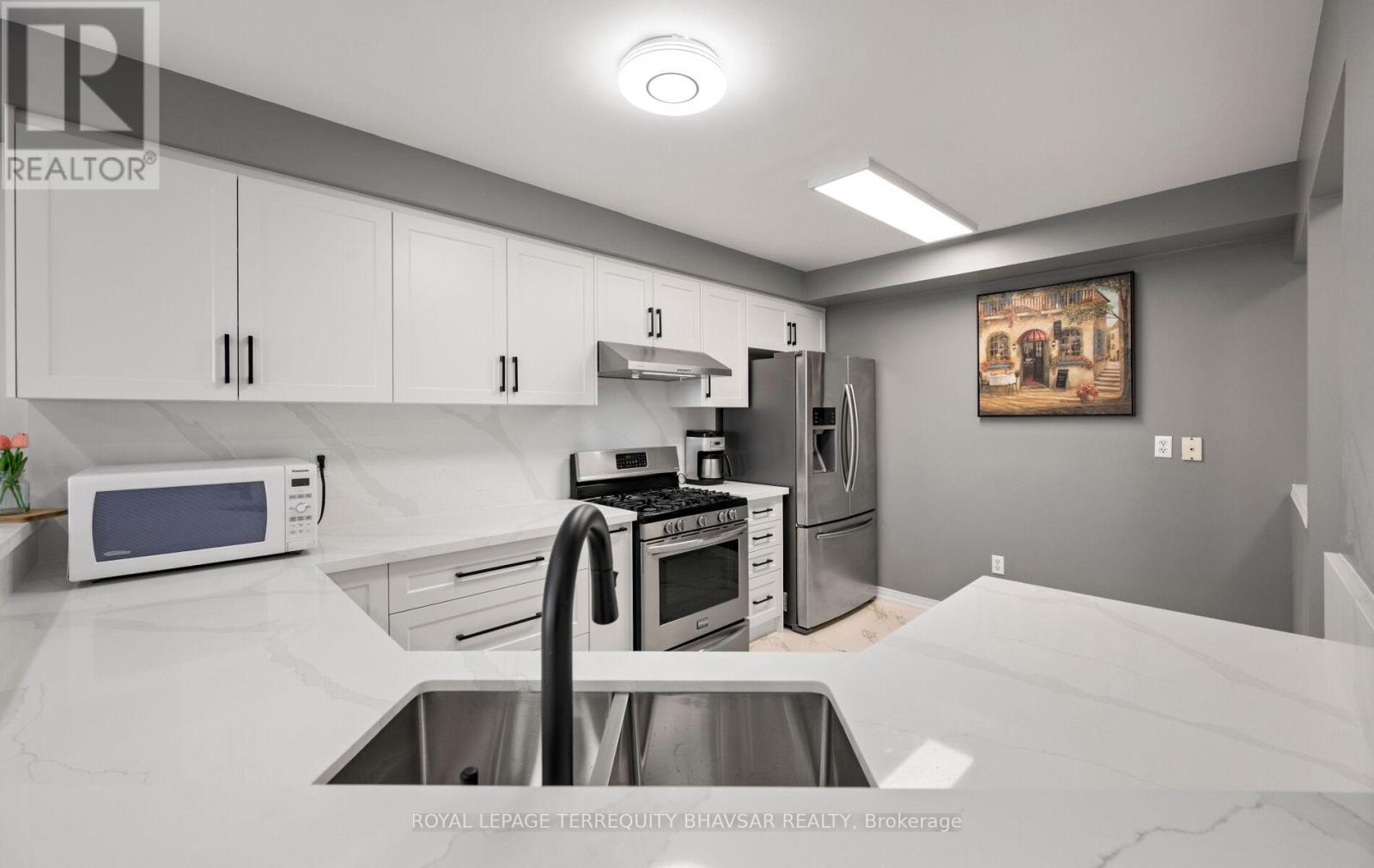 












48 - 6830 MEADOWVALE TOWN CENTRE CIRCLE

,
Mississauga,




Ontario
L5N7T5

