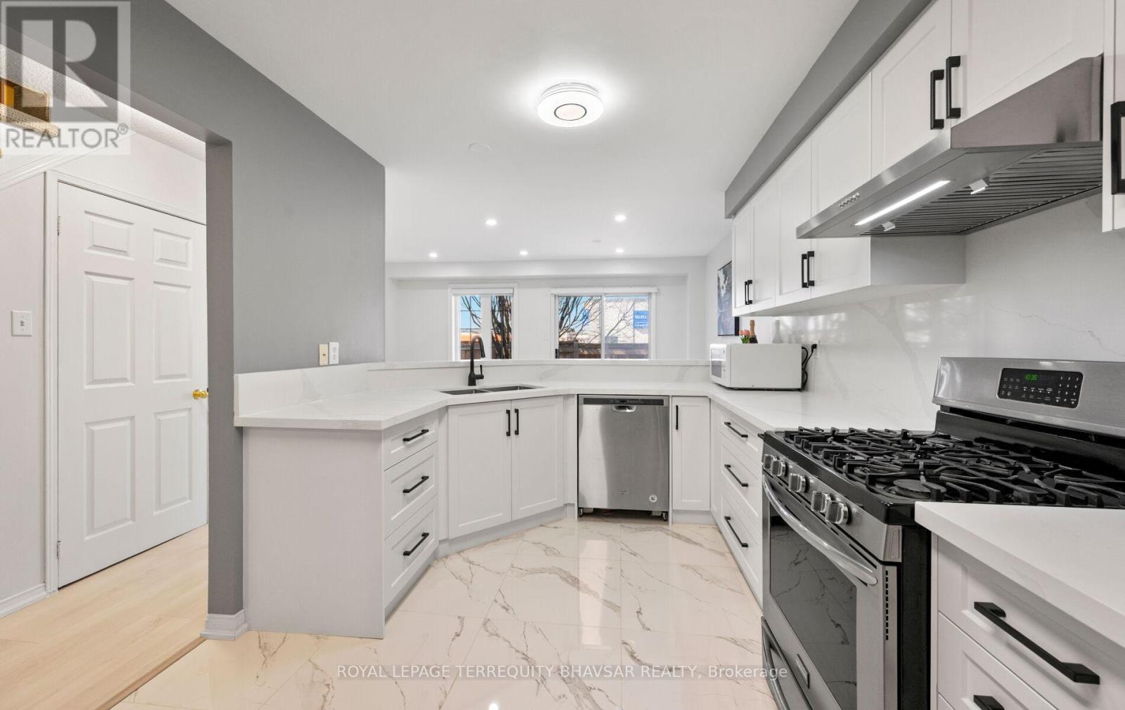 












48 - 6830 MEADOWVALE TOWN CENTRE CIRCLE

,
Mississauga,




Ontario
L5N7T5

