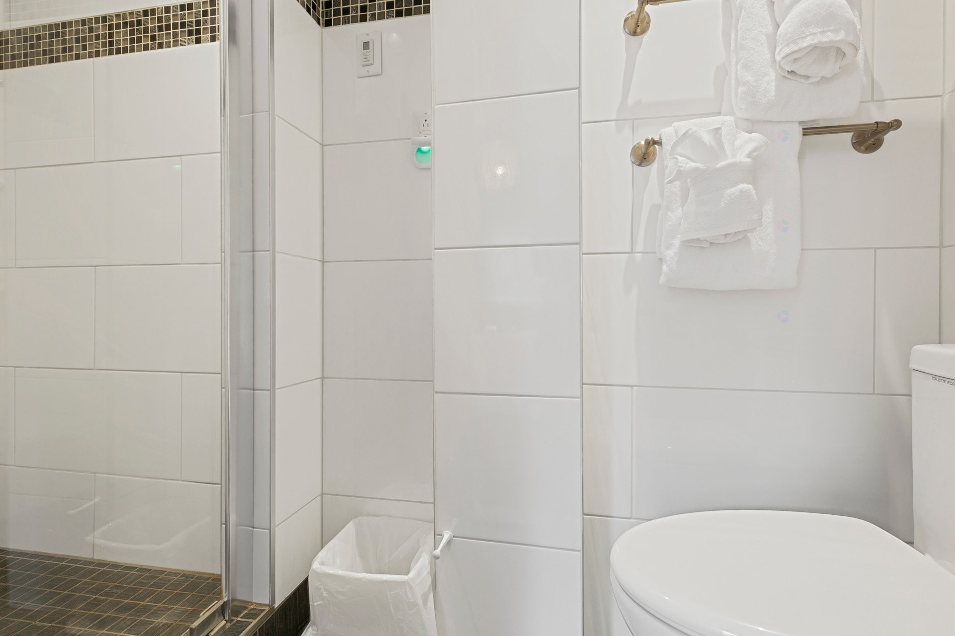 









210

 - 224


Av. St-Jean-Baptiste

,
Québec (Les Rivières),




QC
G1R2X1

