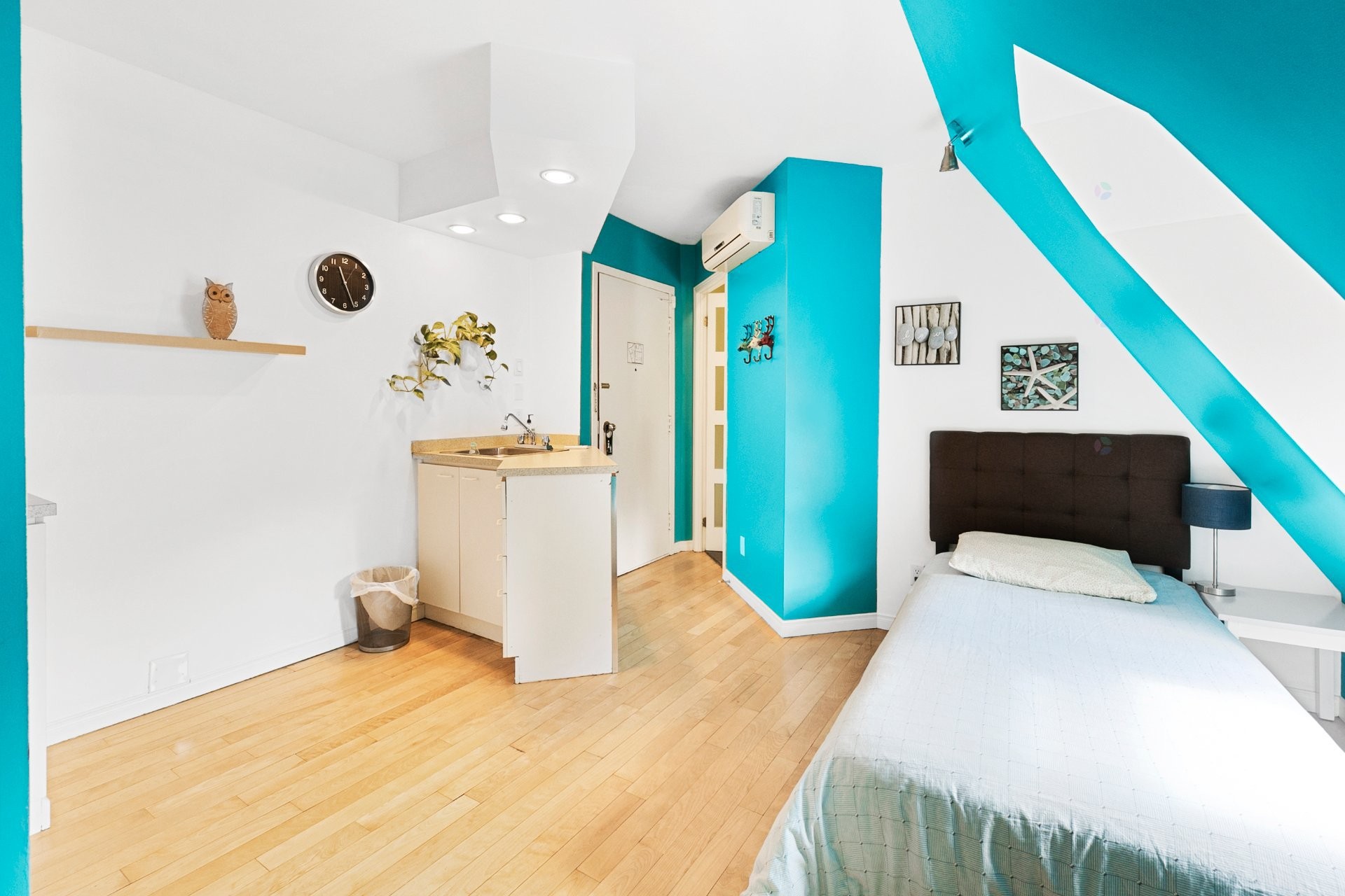 









210

 - 224


Av. St-Jean-Baptiste

,
Québec (Les Rivières),




QC
G1R2X1

