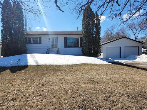 190 Woodlawn, MacGregor