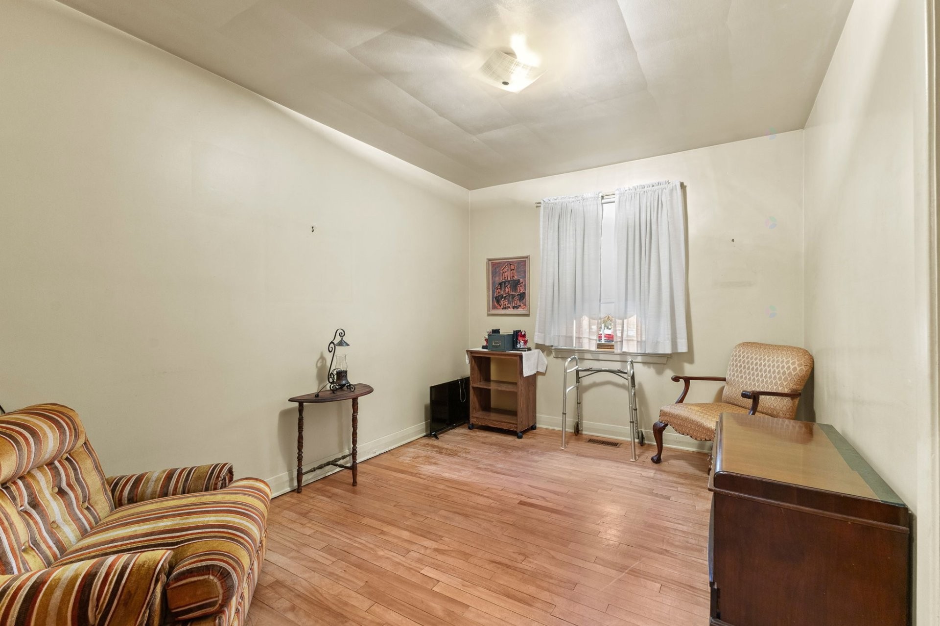 









26


Rue St-François

,
Gatineau (Hull),




QC
J9A1A9

