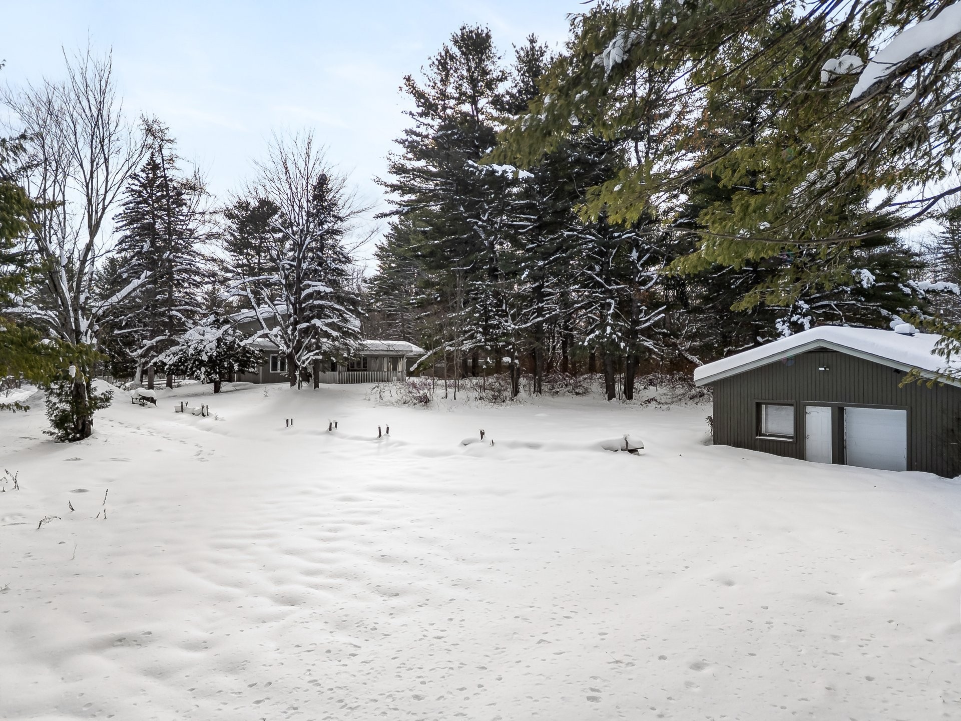 









1102


Boul. de La Salette

,
Saint-Jérôme,




QC
J5L2J7

