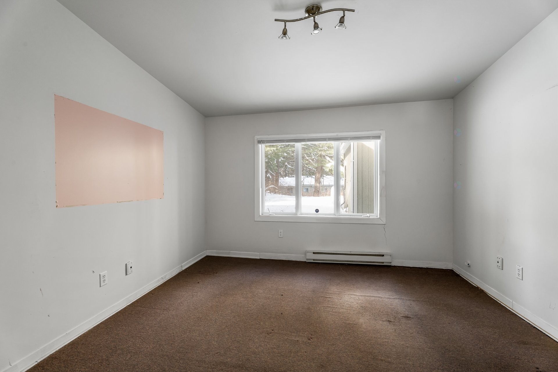 









1102


Boul. de La Salette

,
Saint-Jérôme,




QC
J5L2J7

