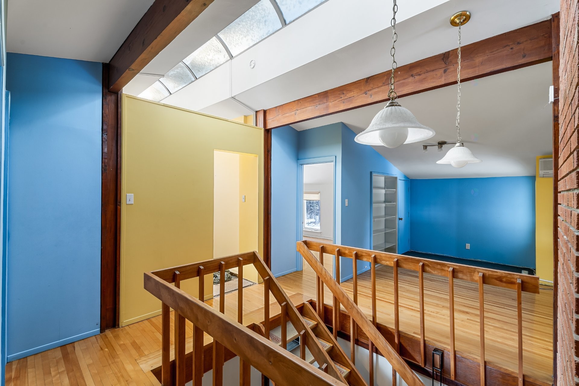 









1102


Boul. de La Salette

,
Saint-Jérôme,




QC
J5L2J7

